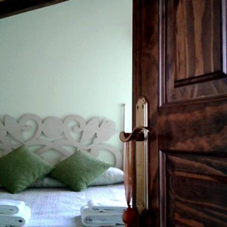El Llagar De Mestas De Con Room photo